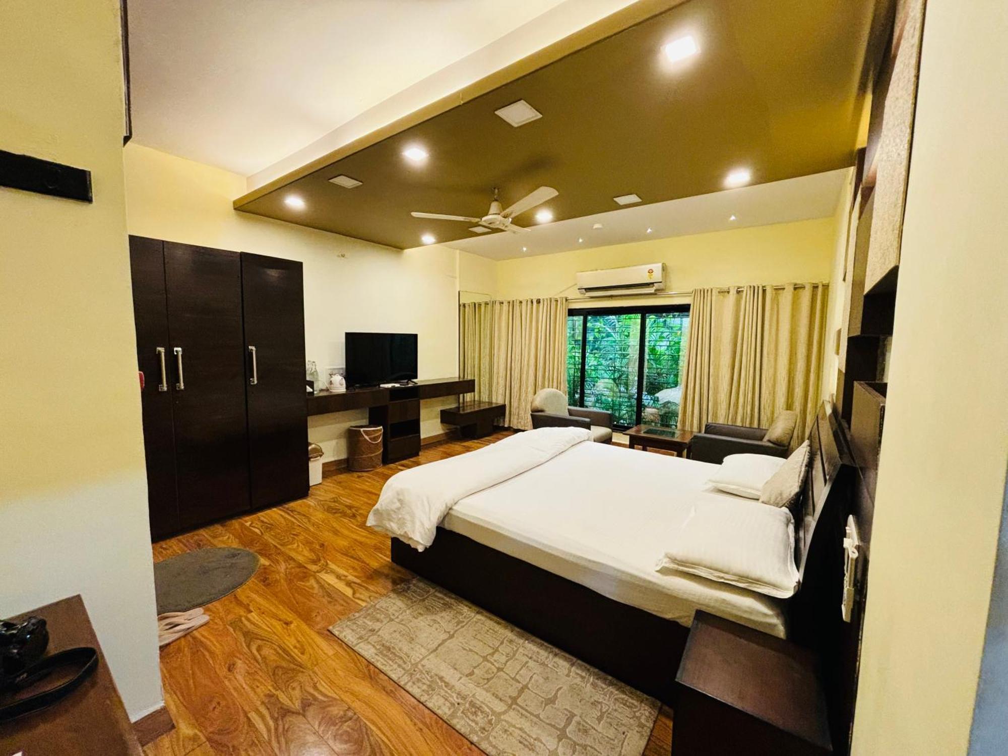 Royal Palms Luxury Service Apartment Nagpur Exterior photo