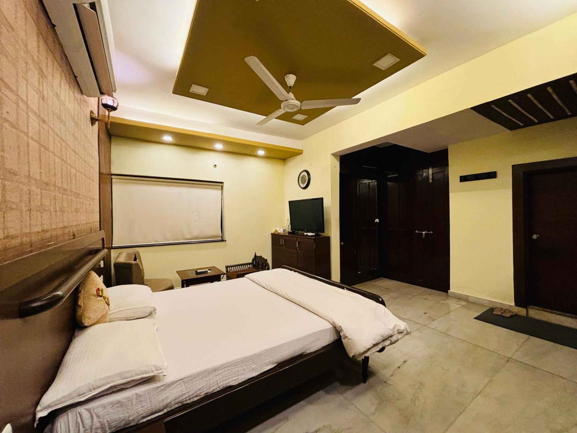 Royal Palms Luxury Service Apartment Nagpur Exterior photo